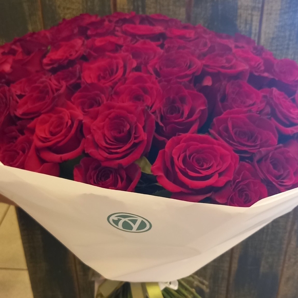 Букет из 101 красной розы 50 см (РФ)