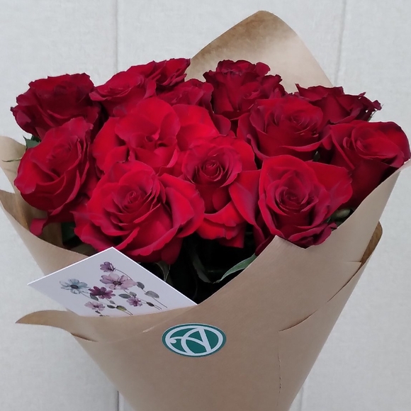 Букет из 15 красных роз 50 см (РФ)