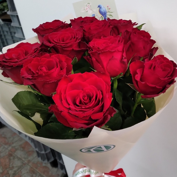 Алый букет-комплимент