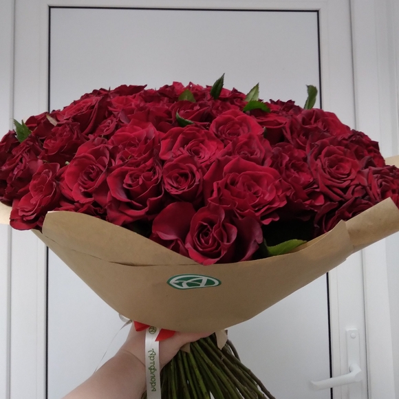 Букет из 101 красной розы 50 см (РФ)