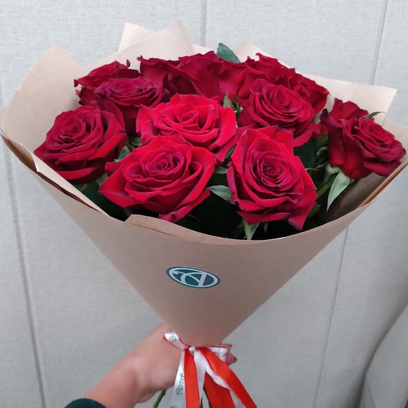 Букет из 15 красных роз 50 см (РФ)