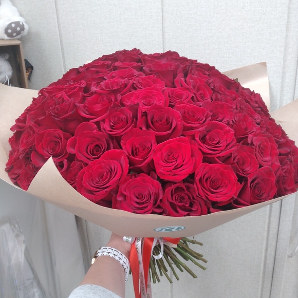Букет из 101 красной розы 50 см (РФ)