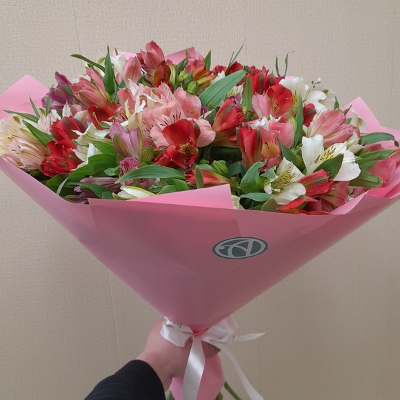 Букет из 25 альстромерий микс