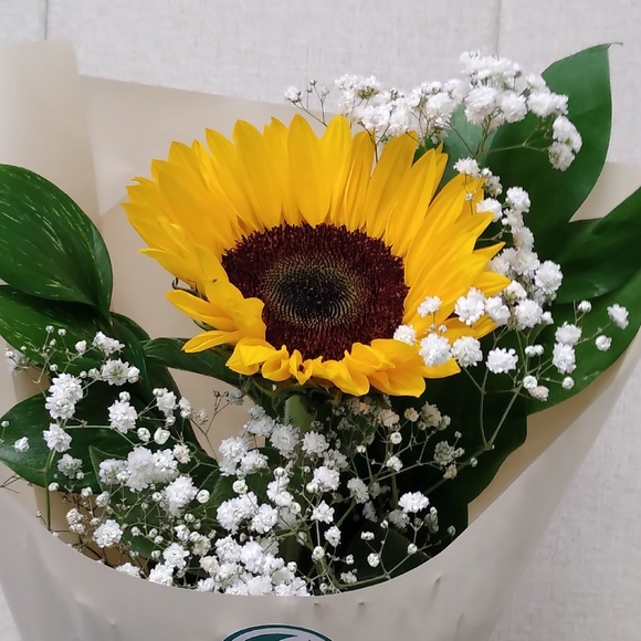Букет из подсолнуха и гипсофилы - S