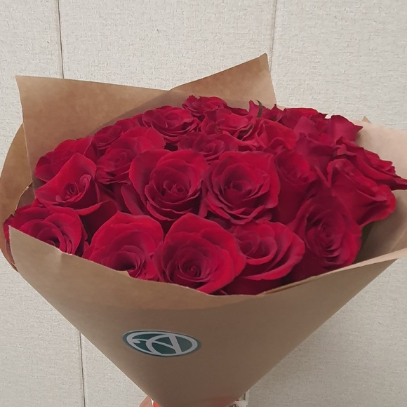 Букет из 25 красных роз 50 см (РФ)