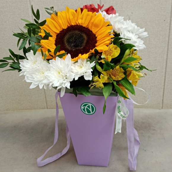 Цветочная сумочка с подсолнухом