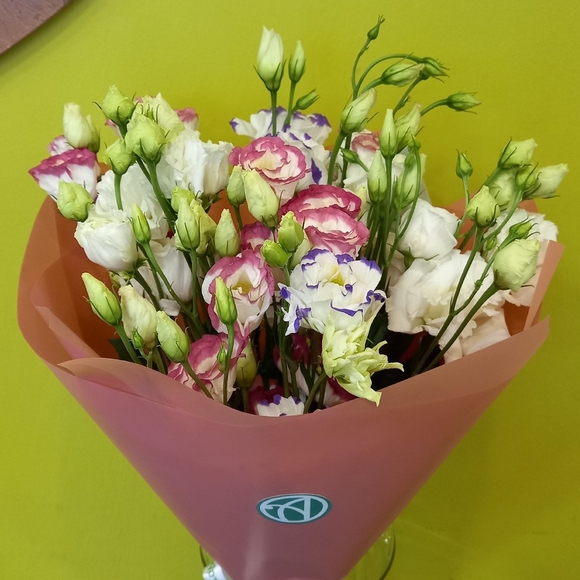 Букет из 9 лизиантусов микс