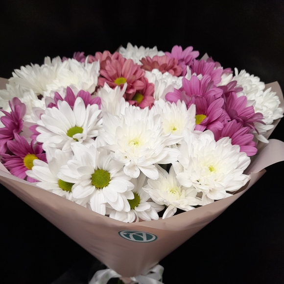 Букет из 15 кустовых хризантем микс