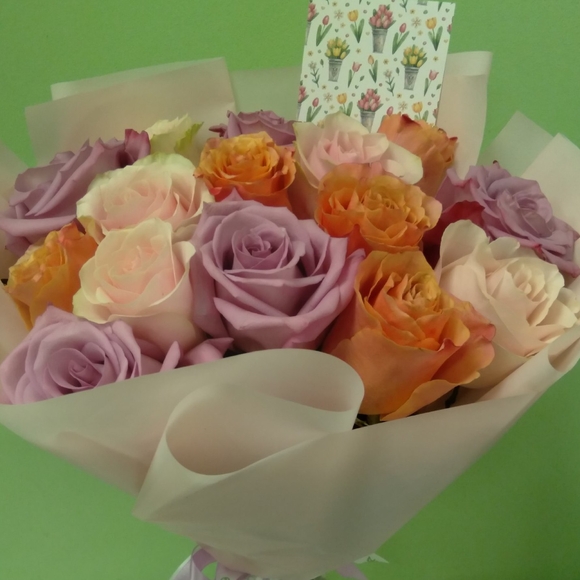 Букет из 15 роз нежный микс 50 см (Эквадор) в корейской упаковке