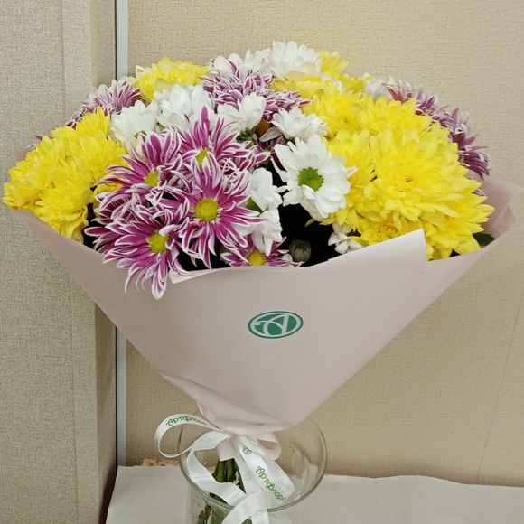Букет из 15 кустовых хризантем микс