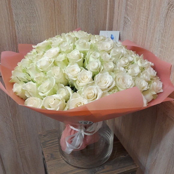 Букет из 101 белой розы Кения (35 см)