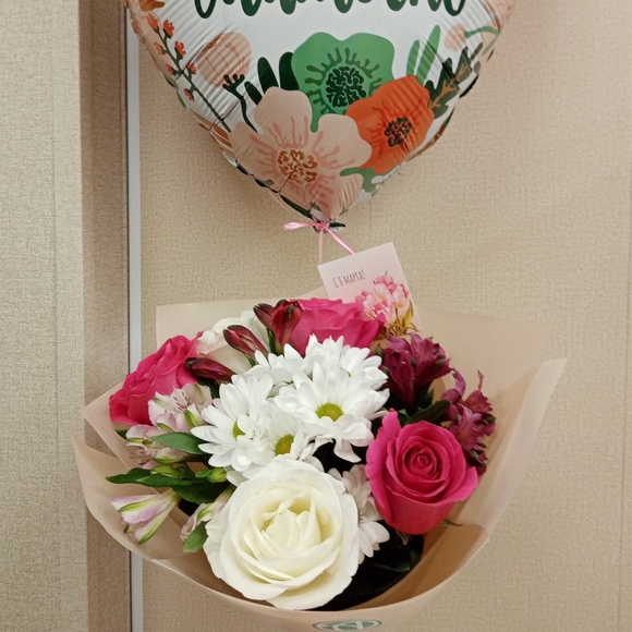 Набор для мамы размер S с букетом из роз Эквадор (50 см)