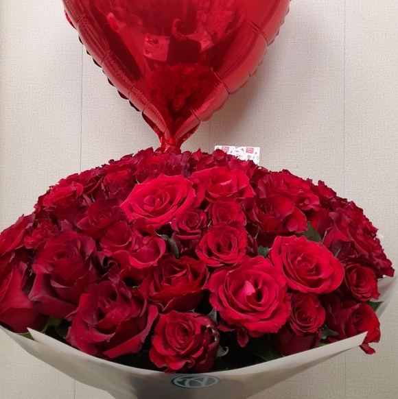 Букет из 51 красной розы 35 см (Кения) в корейской упаковке