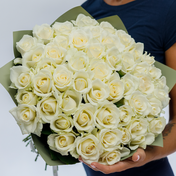 Букет из 51 белой розы 50 см (Россия)