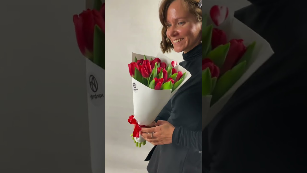 Embedded thumbnail for Букет из 15 красных тюльпанов в фоамиране